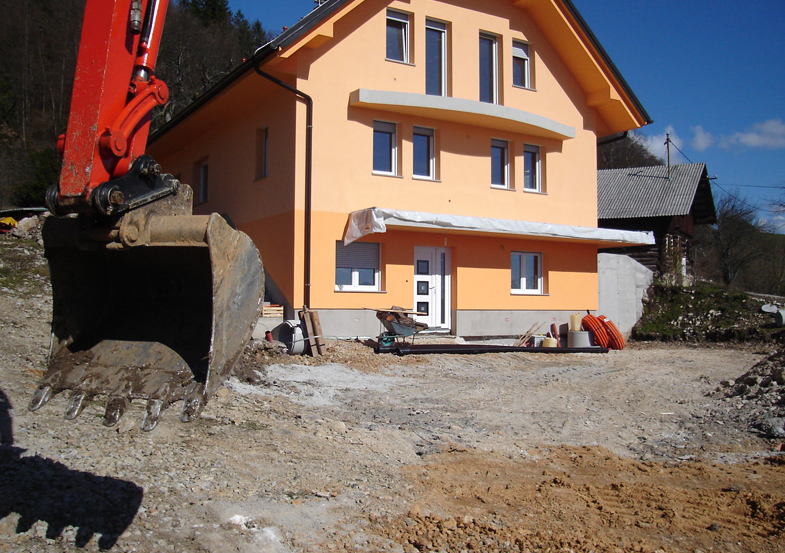 RESAL, gradbeništvo in prevozništvo d.o.o. asfaltiranje