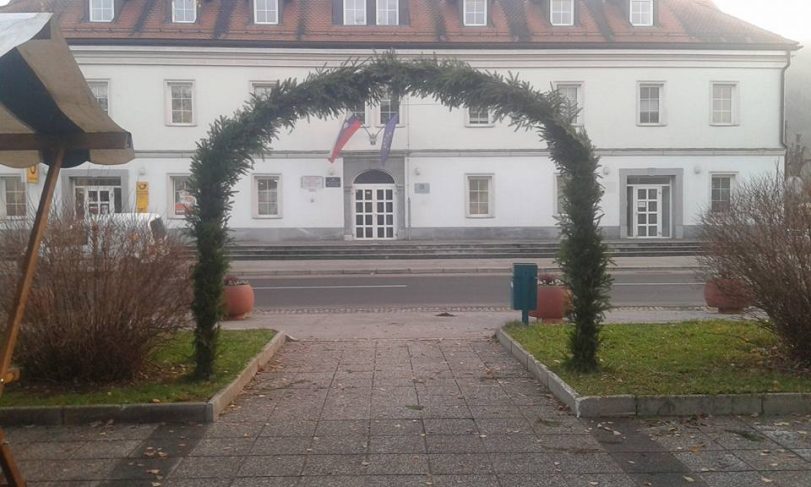 VRTKO SLAK - urejanje okolice in vzdrževanje stavb Darjan Slak s.p. OKRAS