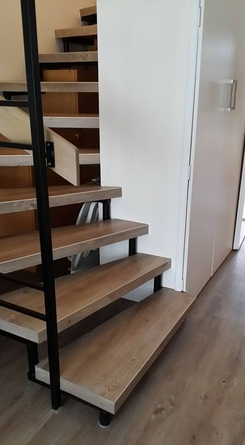 Tadej Lomovec s.p. izdelava medetžznih lesenih stopnic